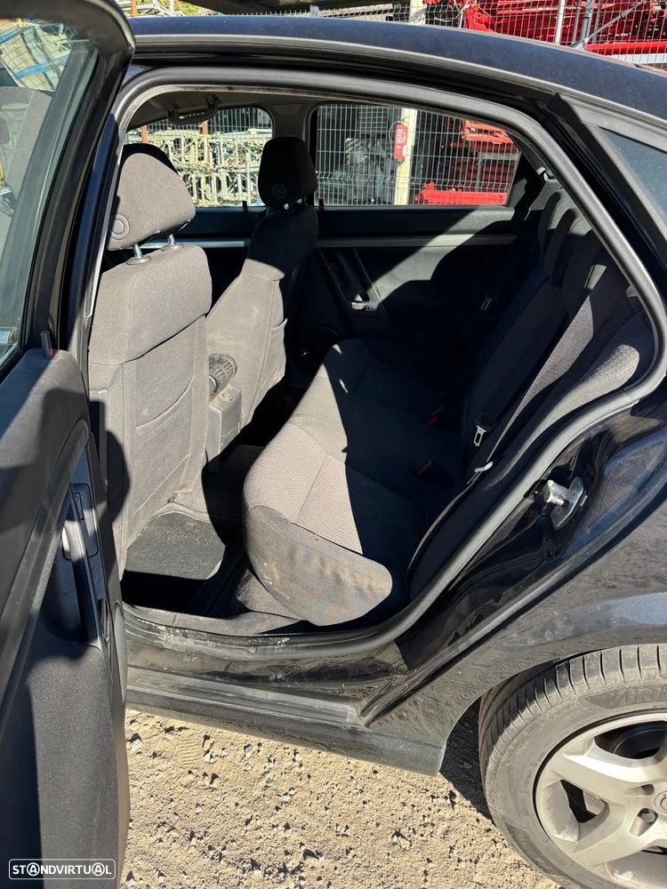 Opel Vectra 1.9 CDTi Executive - 4