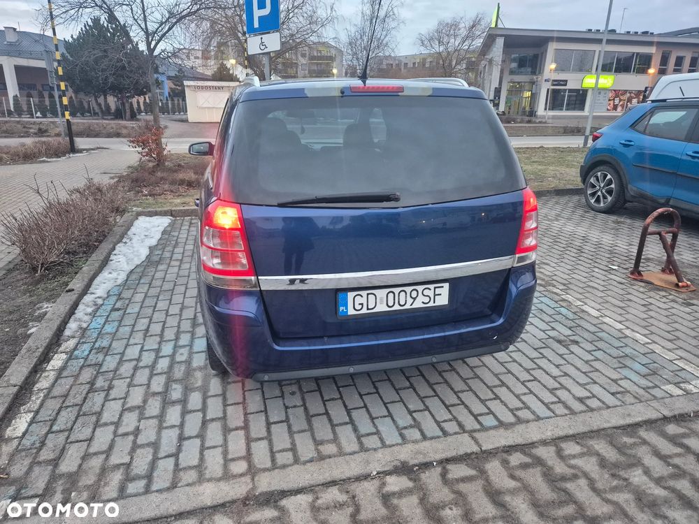 Opel Zafira 1.8 Easytronic Cosmo - 8