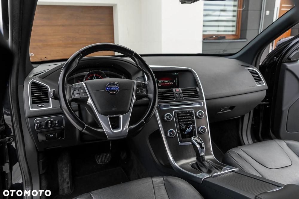 Volvo XC 60 D3 Geartronic Summum - 21