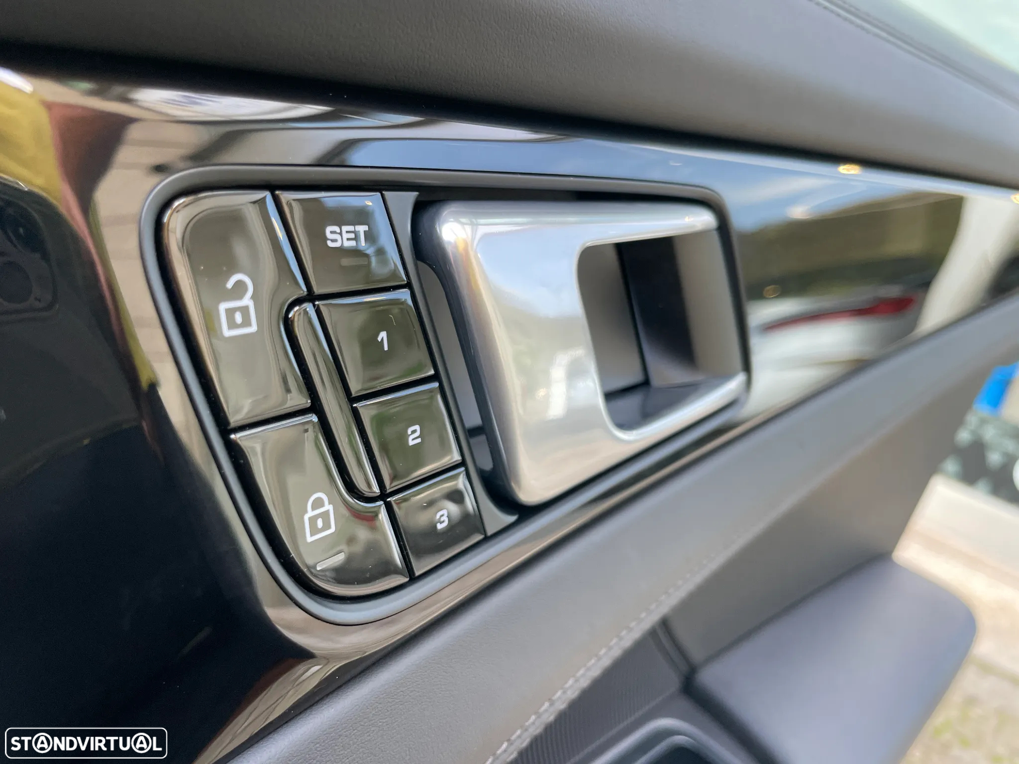 Porsche Panamera 4 E-Hybrid - 44