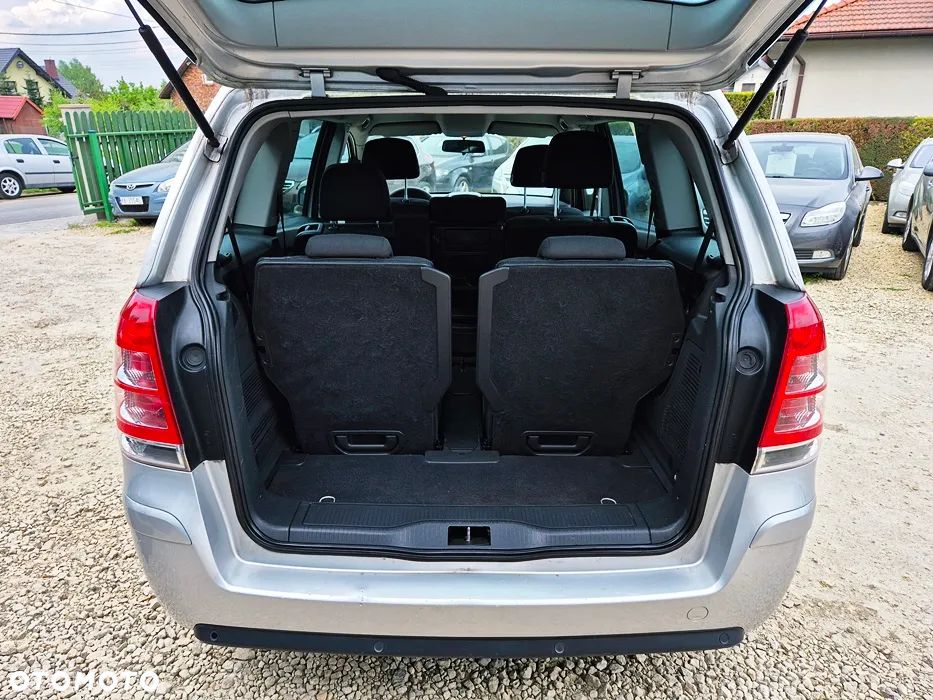 Opel Zafira 1.8 Family Plus - 32