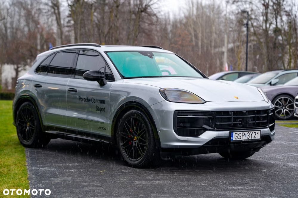 Porsche Cayenne - 7