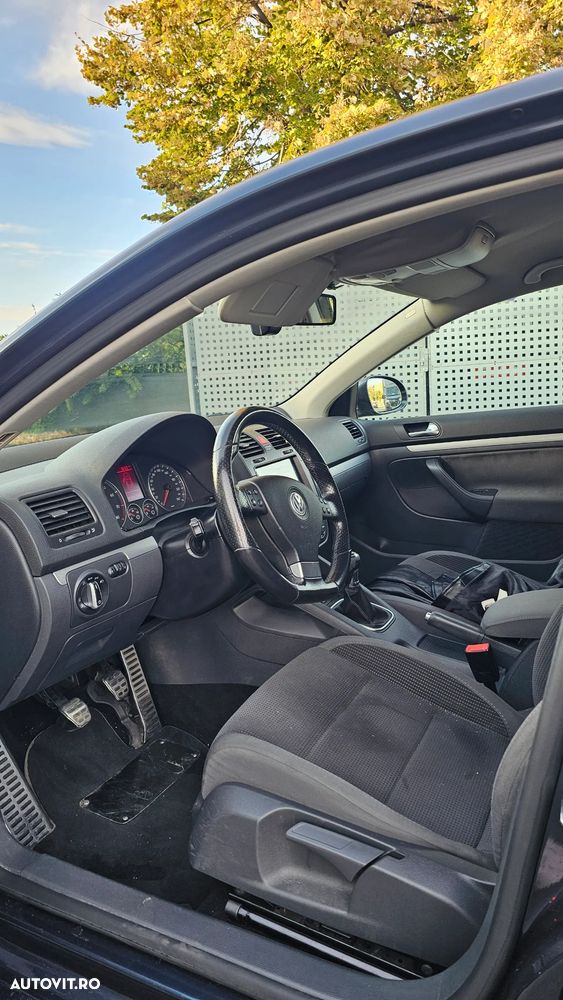Volkswagen Jetta - 6