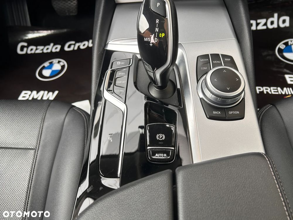 BMW Seria 5 520d xDrive MHEV - 31