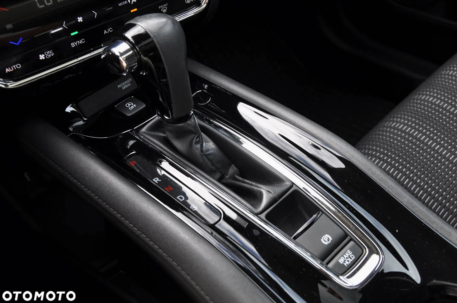 Honda HR-V 1.5 Executive (ADAS) CVT - 14
