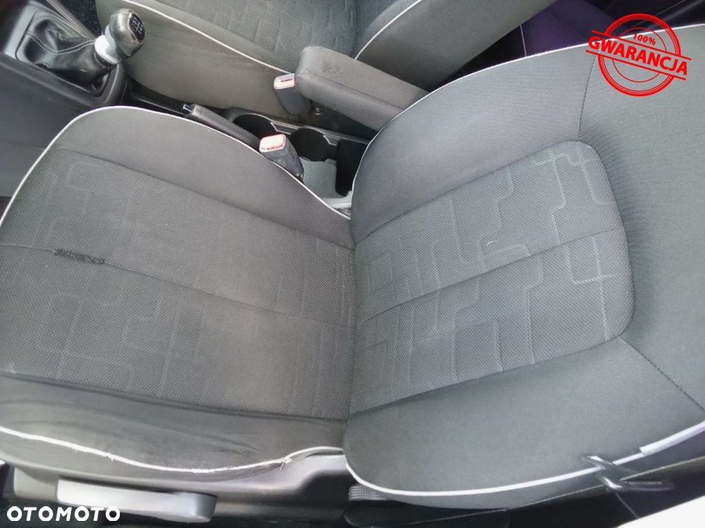 Kia Venga - 23