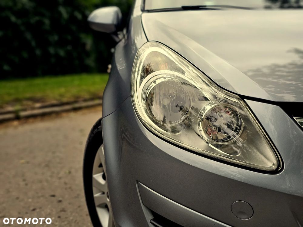 Opel Corsa - 32