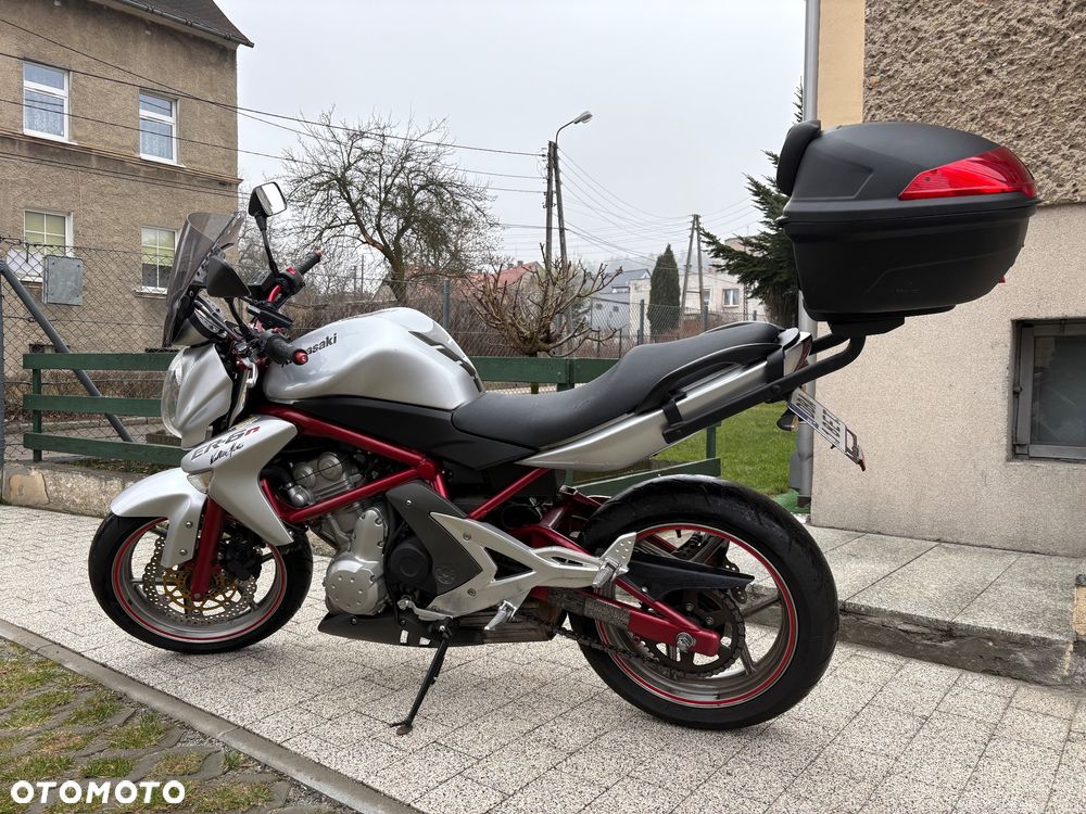 Kawasaki ER - 2
