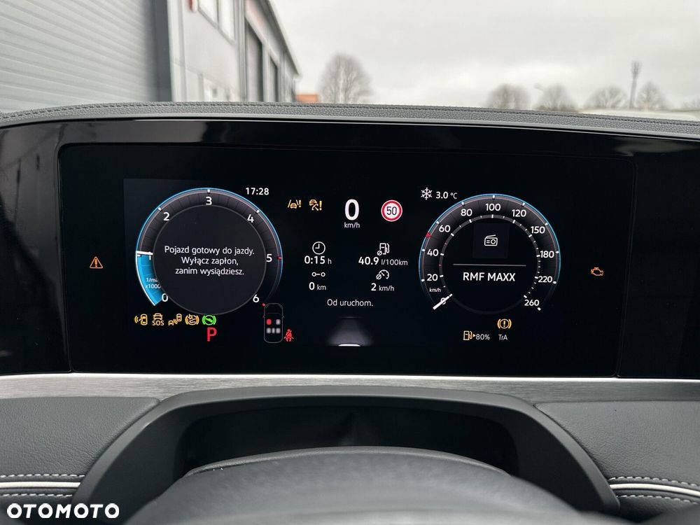 Volkswagen Passat Variant 2.0 TDI EVO Elegance DSG - 15