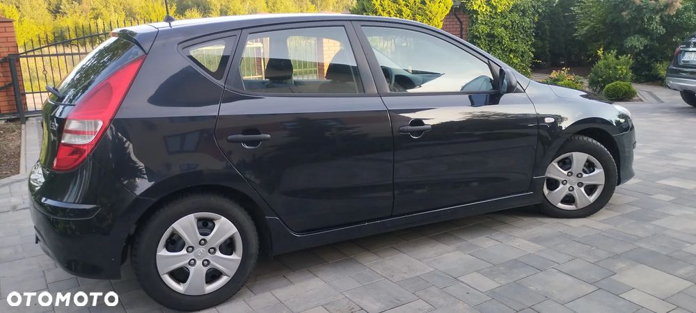 Hyundai i30 1.6 CRDi Base + EU5 - 16
