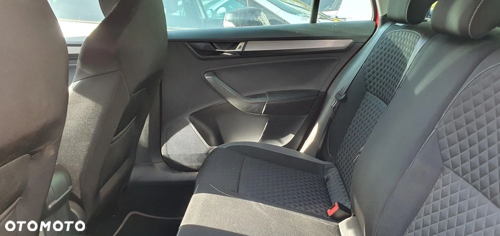 Skoda RAPID 1.0 TSI Monte Carlo - 3