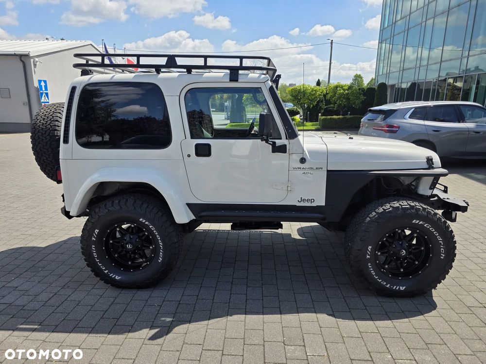 Jeep Wrangler - 7