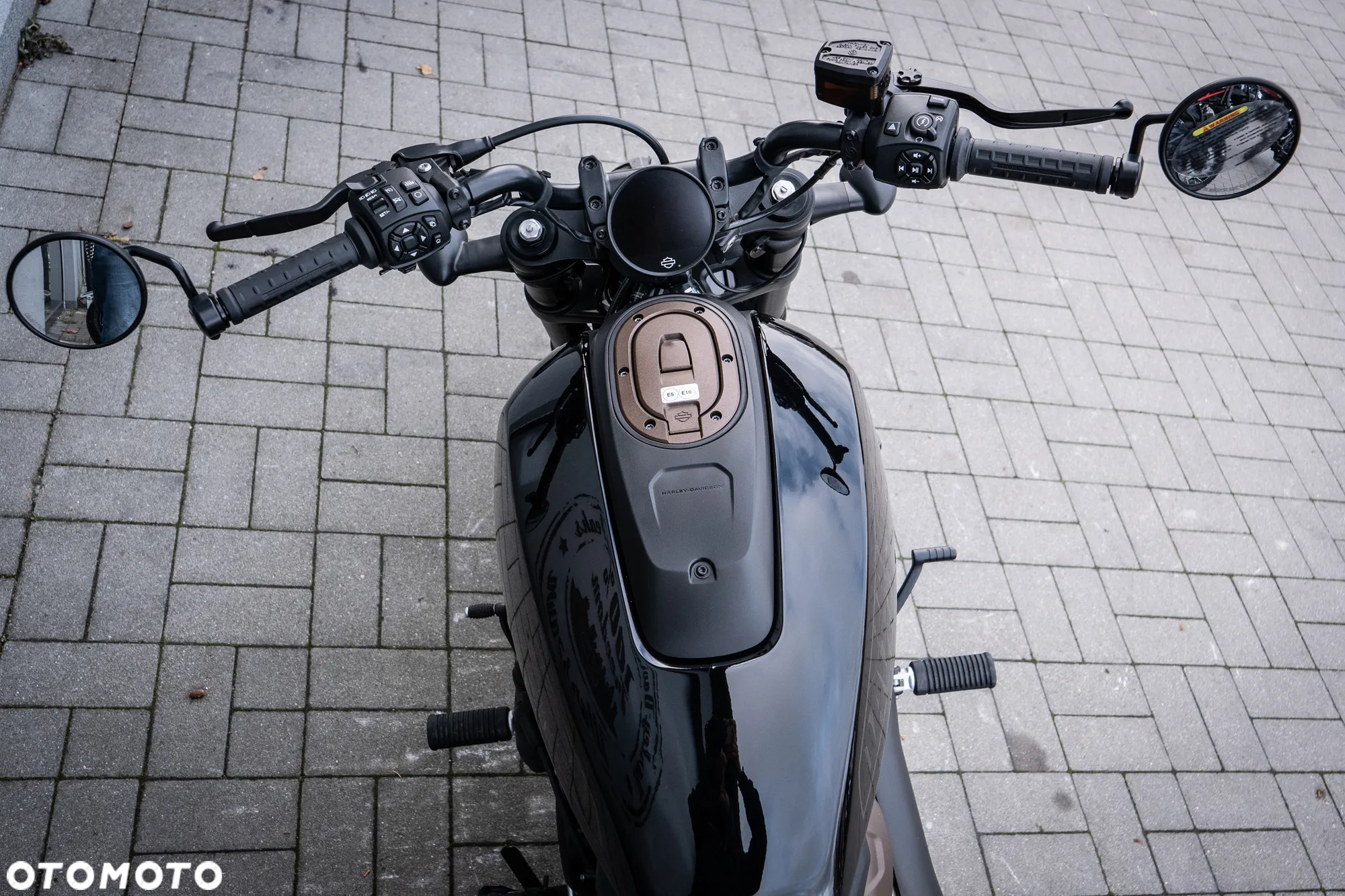Harley-Davidson Sportster - 34