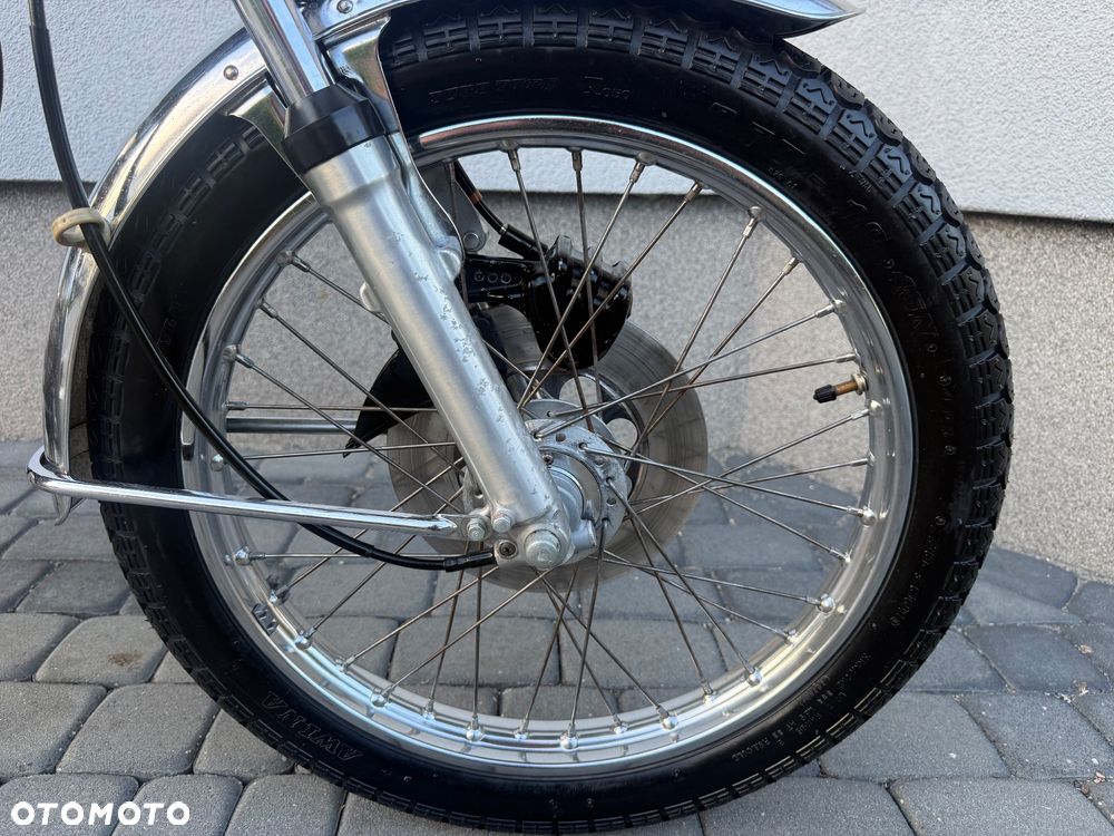 Honda CB - 16