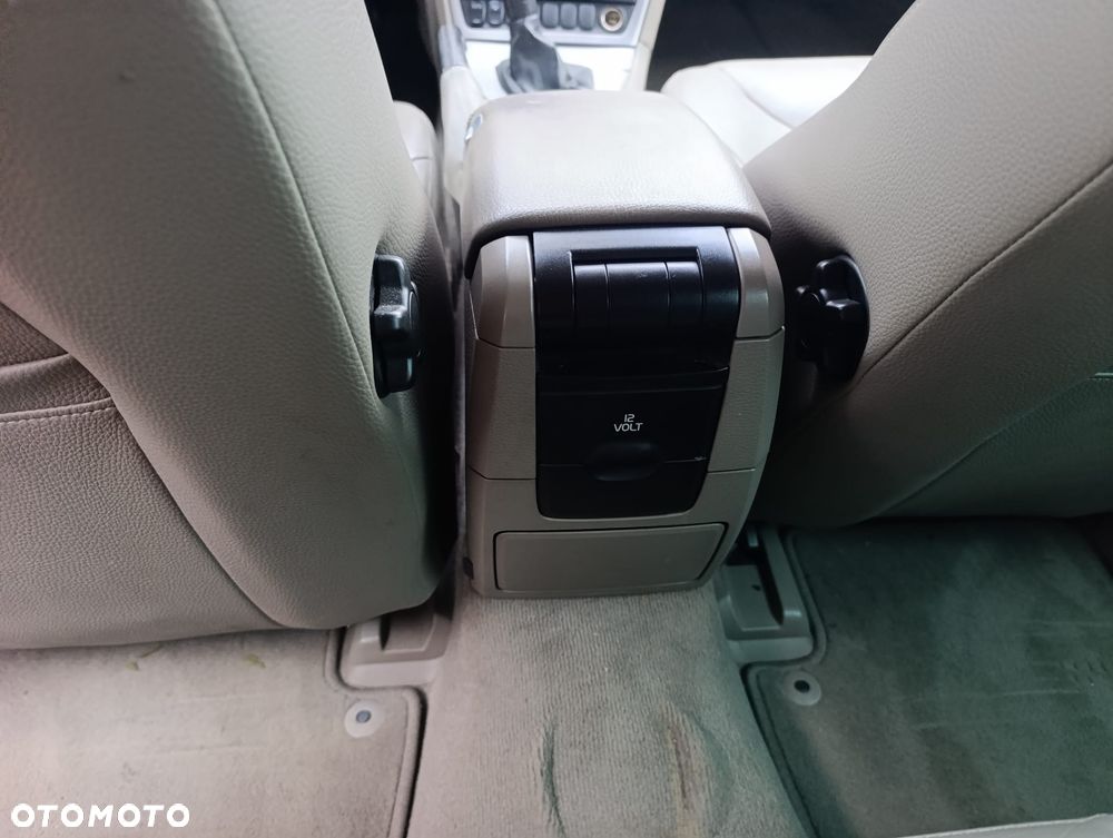 Volvo V70 D5 - 12