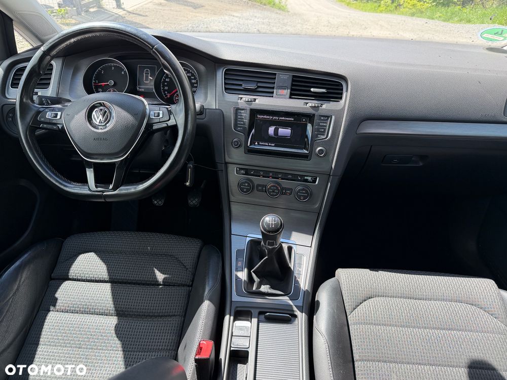 Volkswagen Golf 1.6 TDI DPF BlueMotion Technology Comfortline - 16
