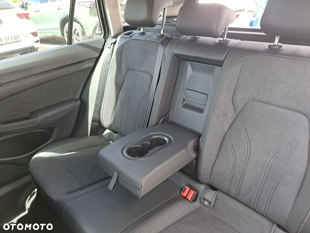Volkswagen Golf Variant - 17