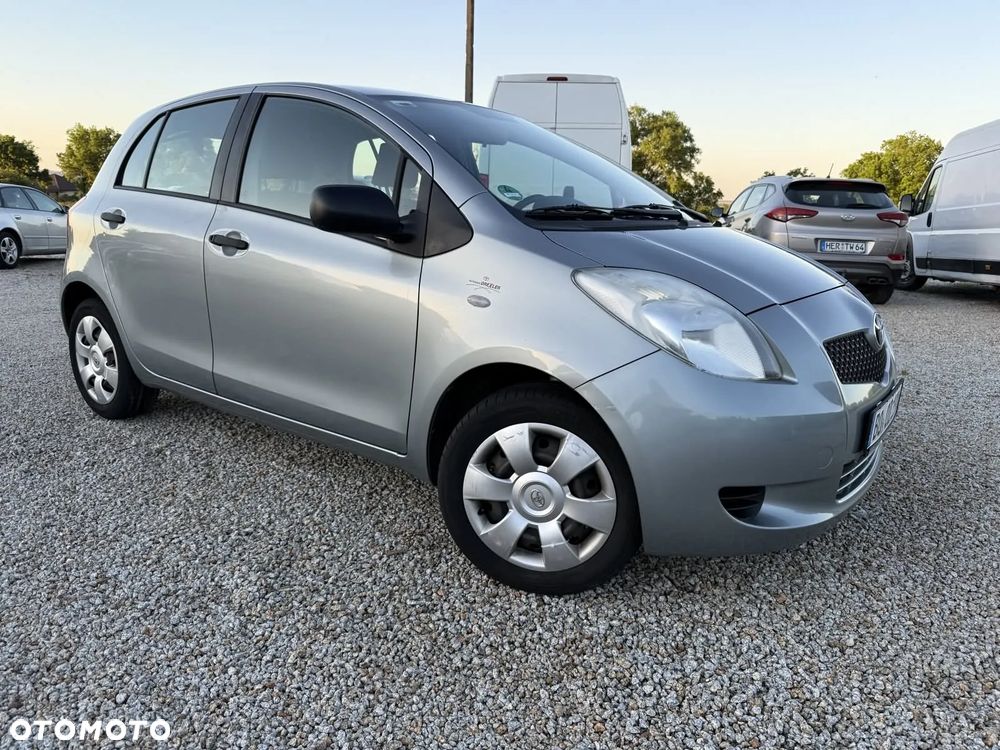 Toyota Yaris 1.3 VVT-i Cool - 2