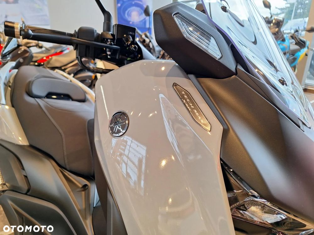 Yamaha X-max - 15