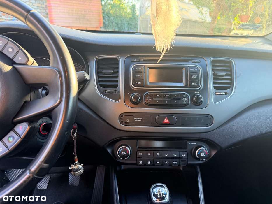 Kia Carens 1.6 GDI M - 4