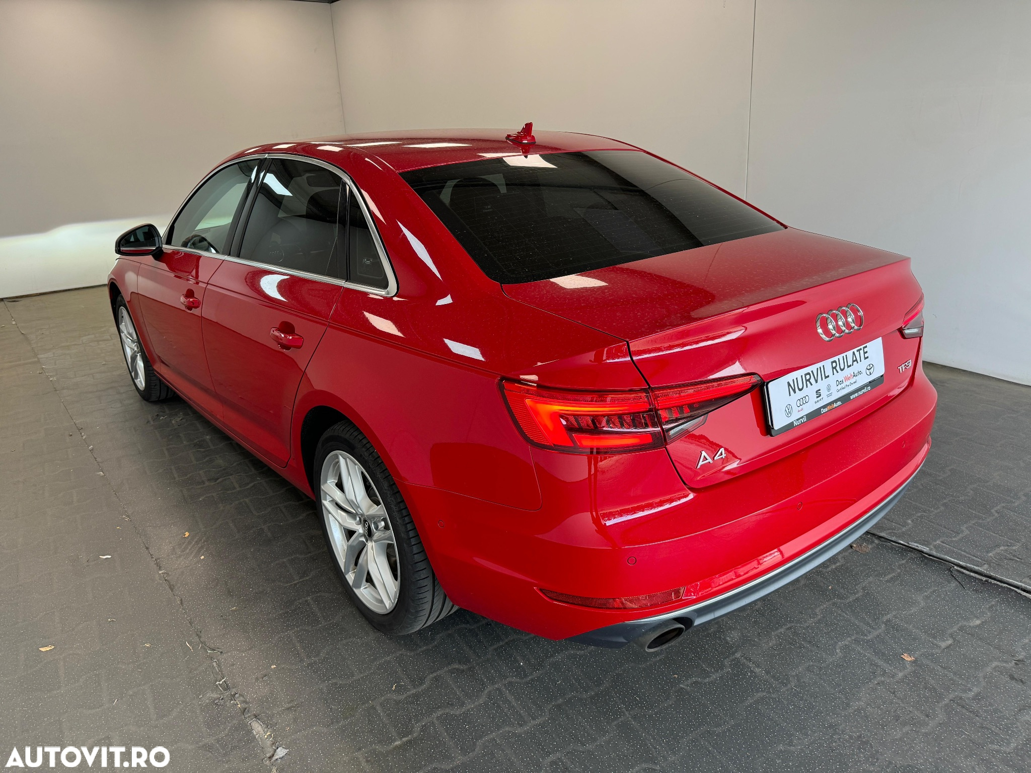 Audi A4 2.0 TFSI S tronic Sport - 32