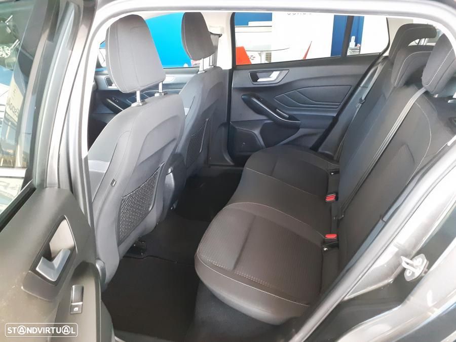 Ford Focus SW 1.5 TDCi EcoBlue Business - 28