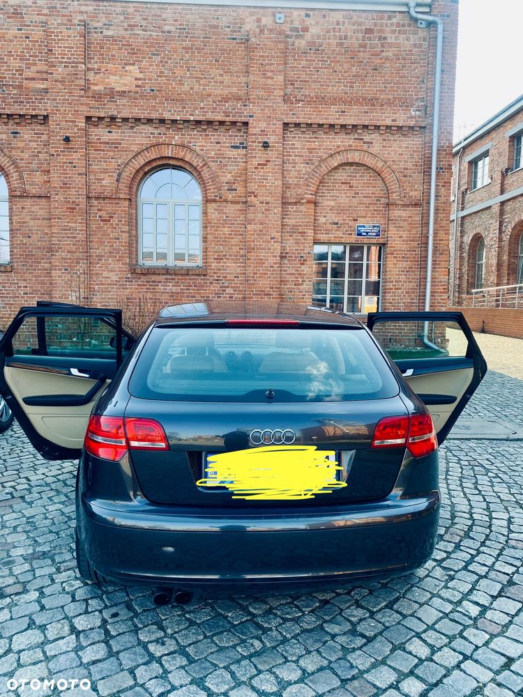 Audi A3 Sportback - 6