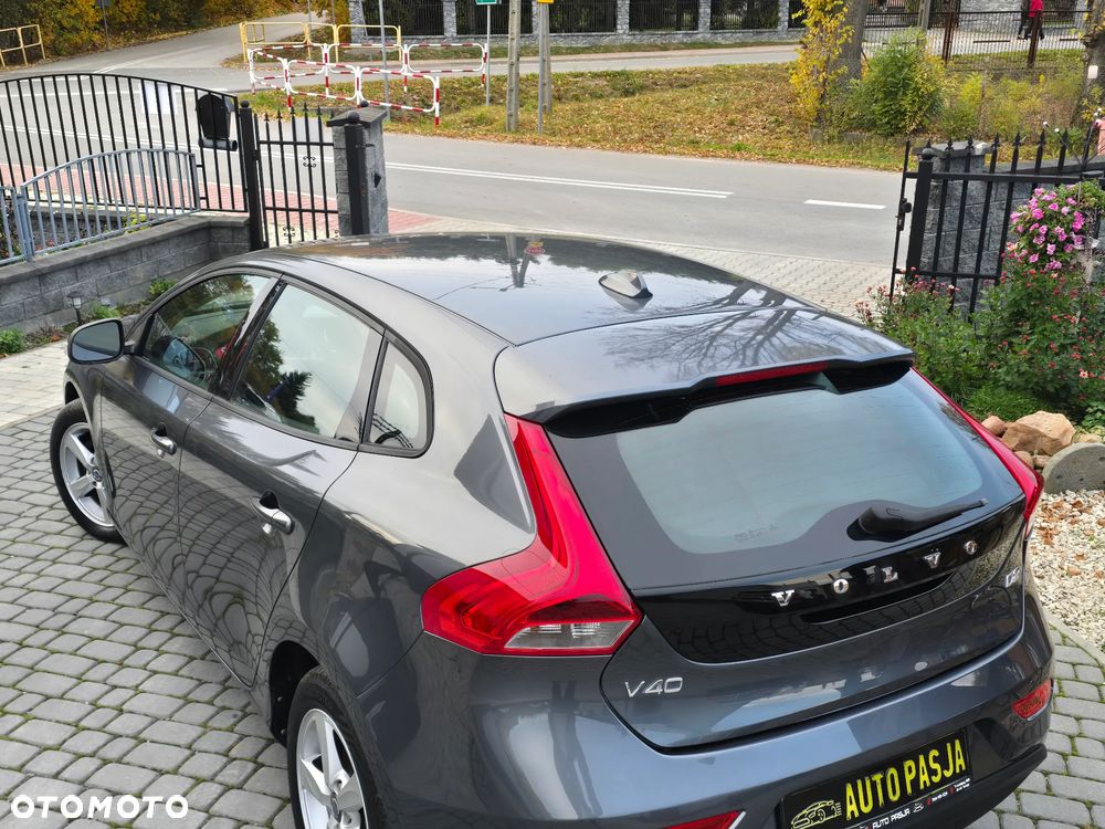 Volvo V40 D2 - 17