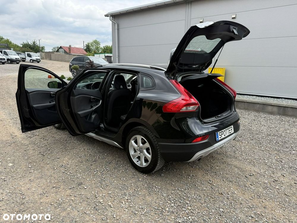 Volvo V40 Cross Country - 21