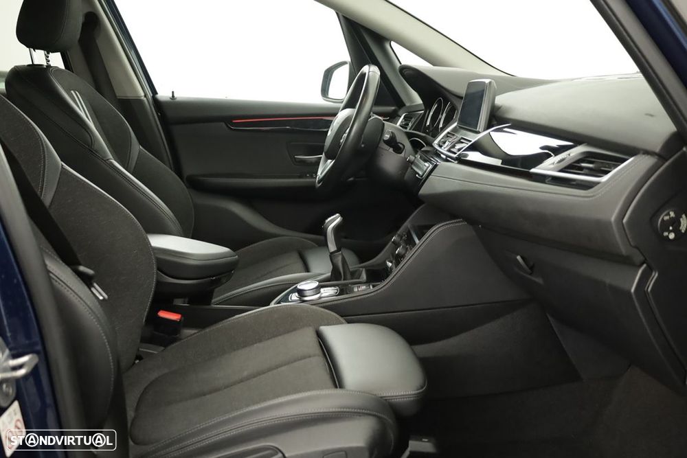 BMW 216 Active Tourer d Line Sport - 21