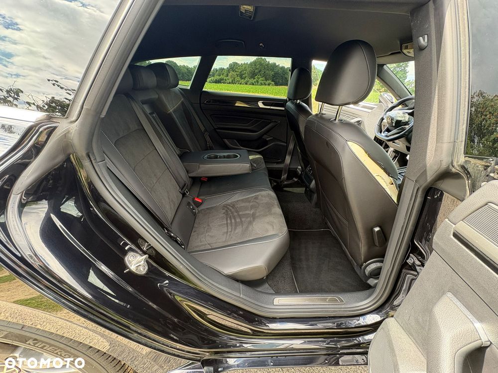 Volkswagen Arteon 2.0 TDI SCR DSG R-Line - 14