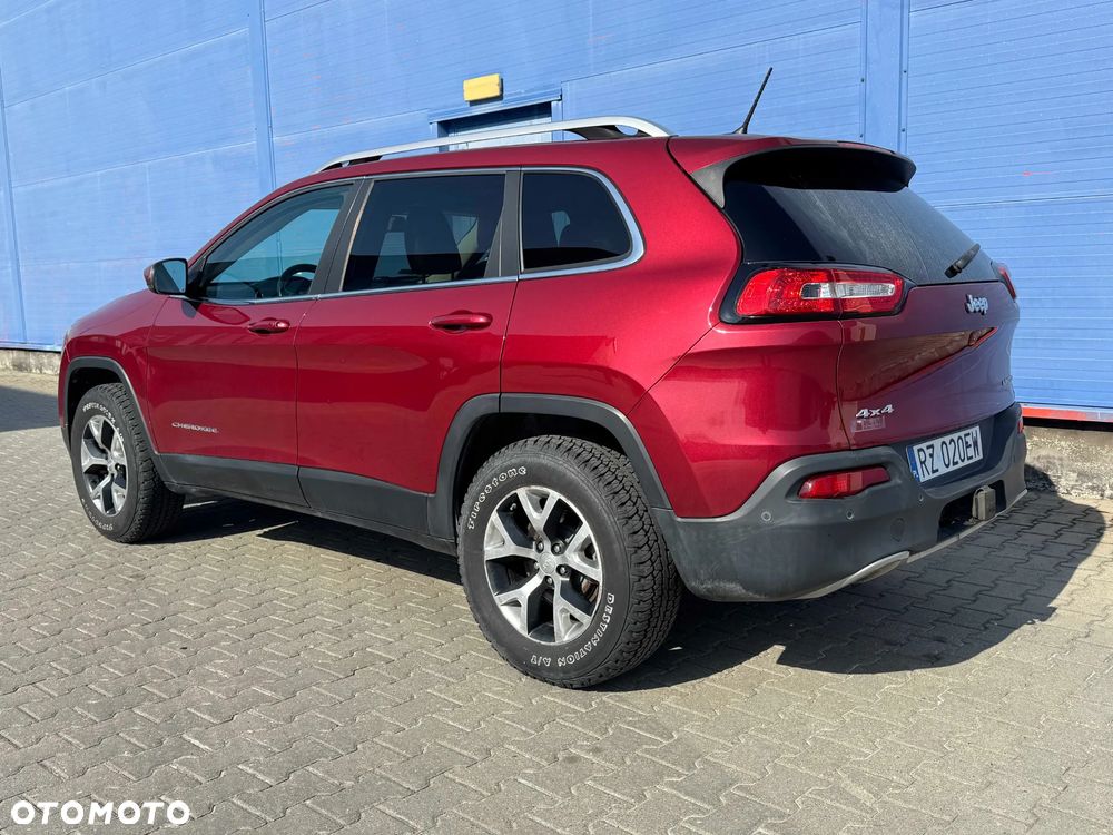 Jeep Cherokee - 3