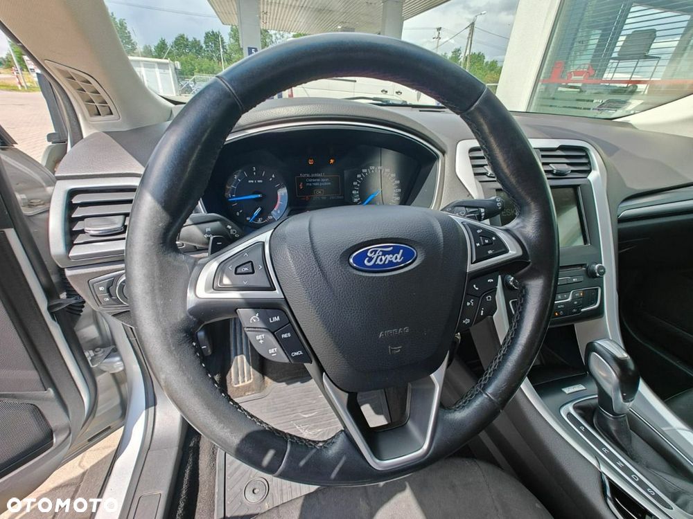 Ford Mondeo - 12