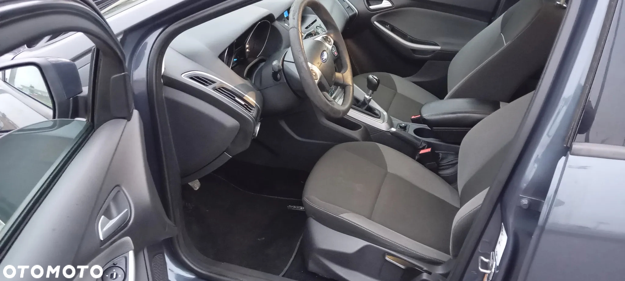 Ford Focus 1.6 TDCi DPF Champions Edition - 11