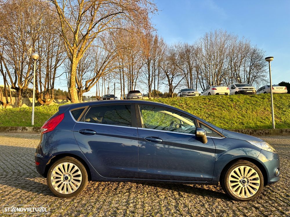 Ford Fiesta - 9