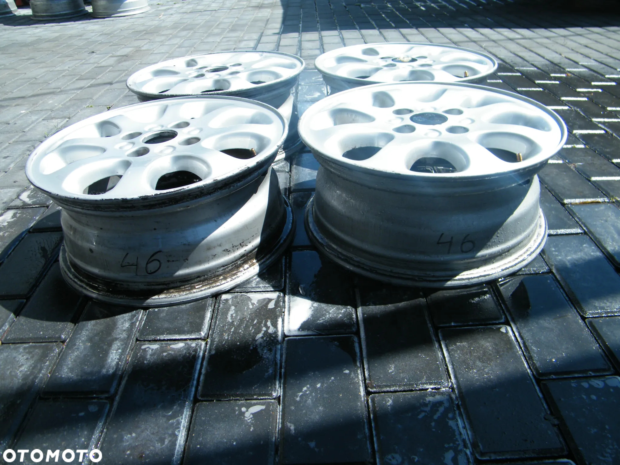 Felgi aluminiowe alufelgi komplet 4x115 ET44 / 6J x 15 otwór 67 - 6