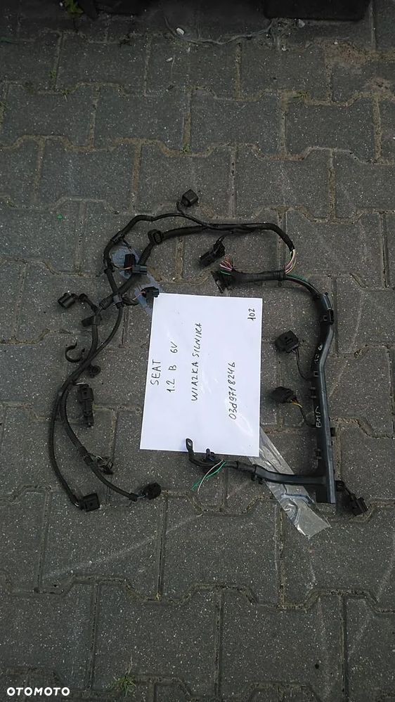 WIĄZKA SILNIKA SEAT IBIZA III LISTWA WTRYSKOWA 1.2 6V 03D971824B 03E971824