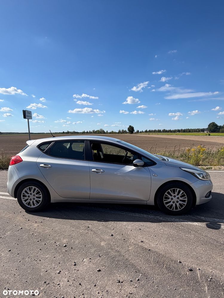 Kia Ceed 1.6 CRDi S - 6