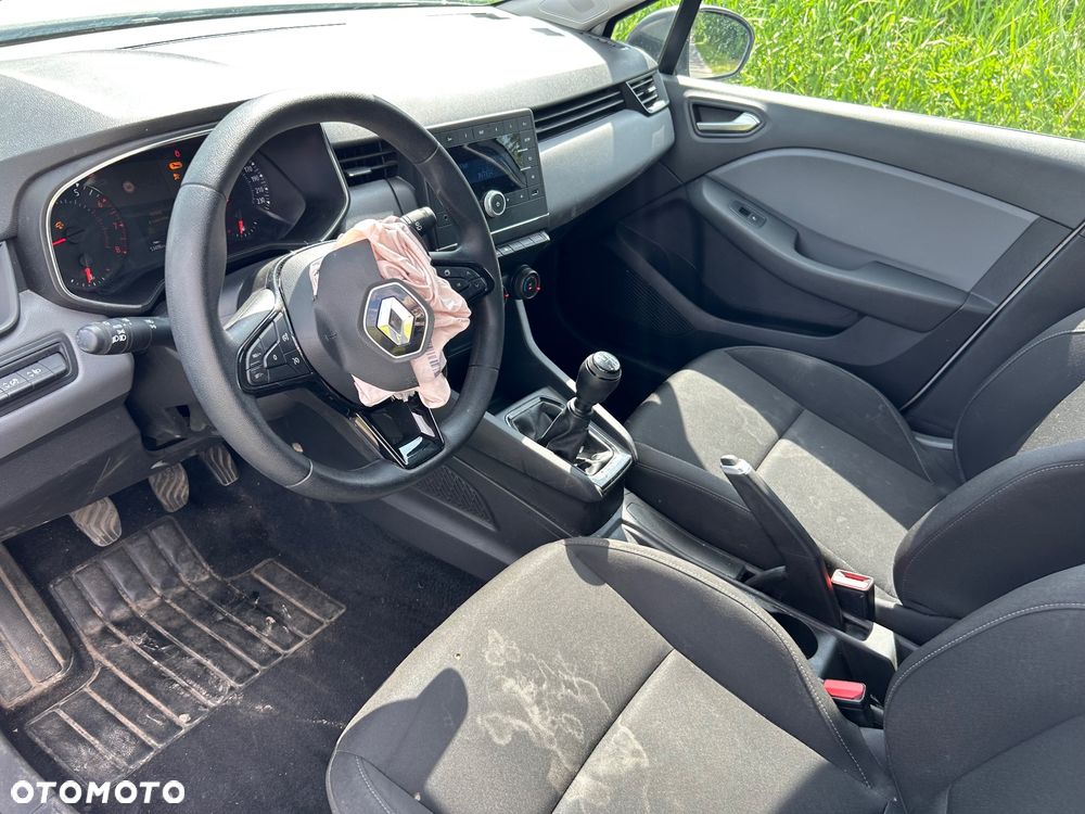 Renault Clio - 12
