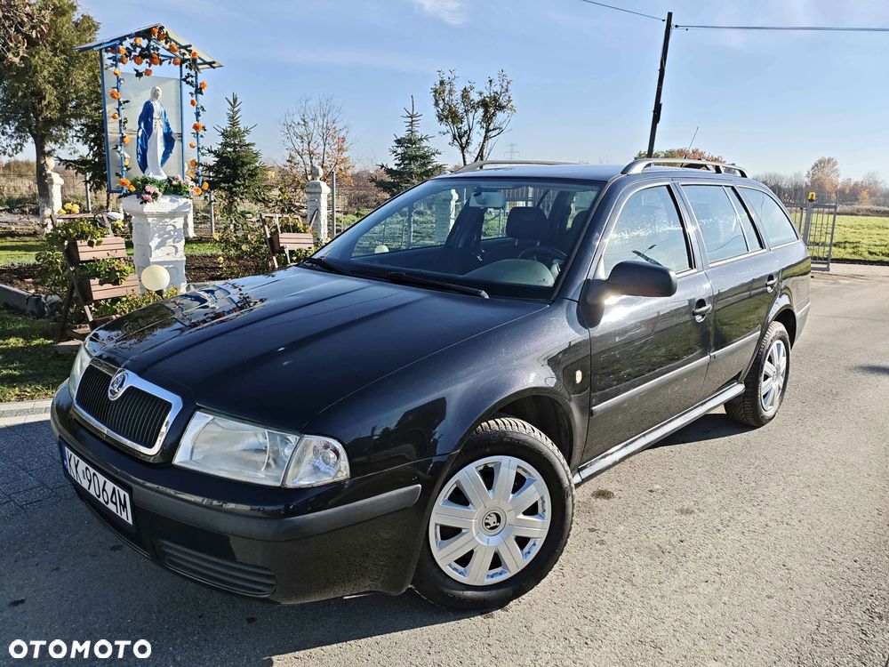 Skoda Octavia 1.6 Tour - 1
