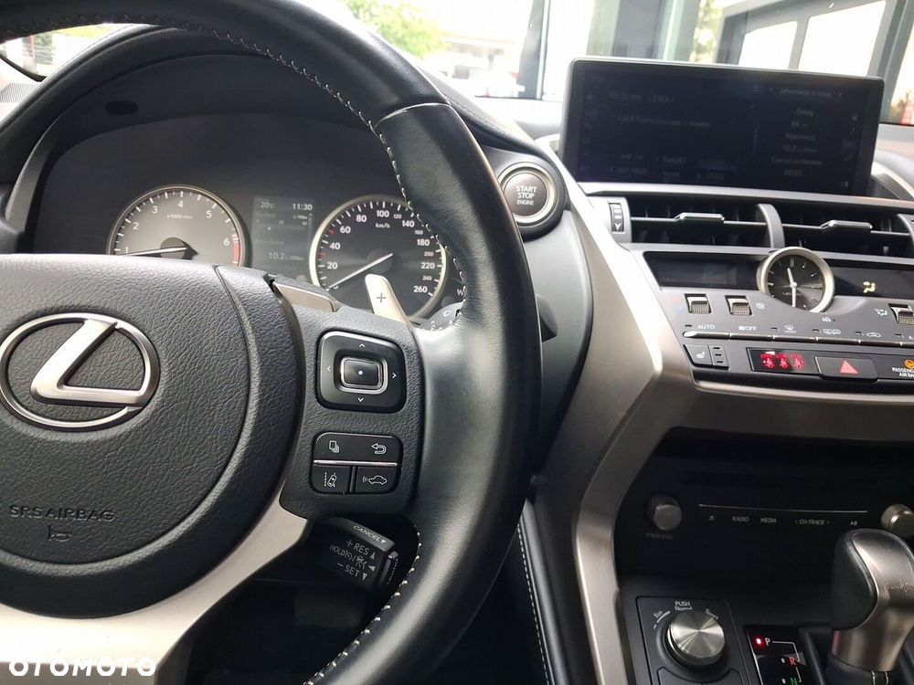 Lexus NX 300 F Impression AWD - 17