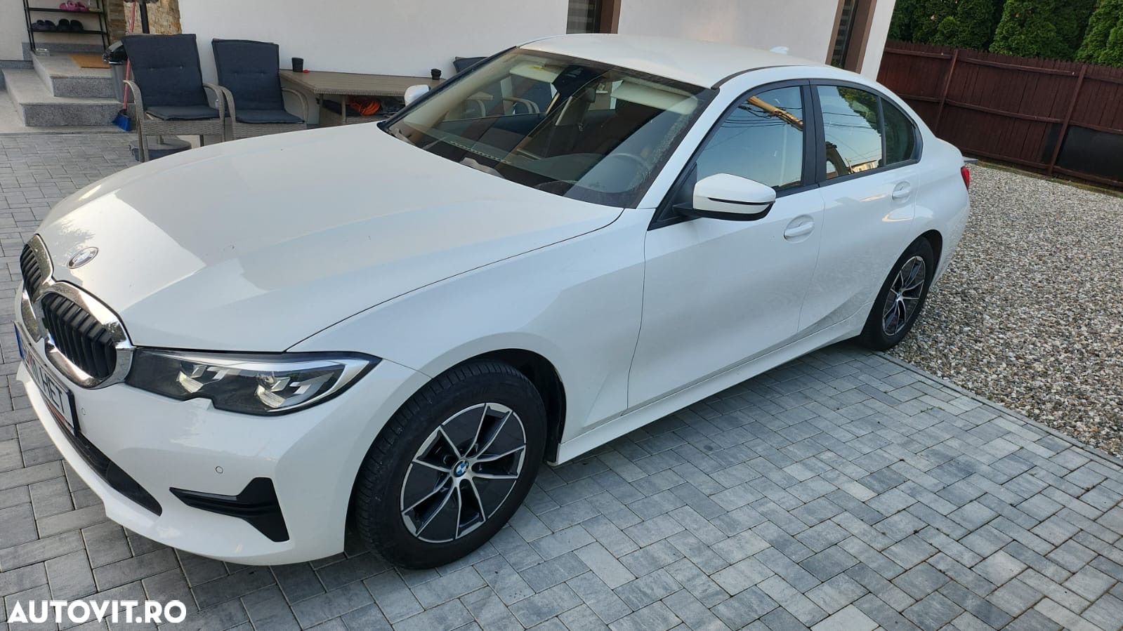 BMW Seria 3 320i Aut. Advantage - 1