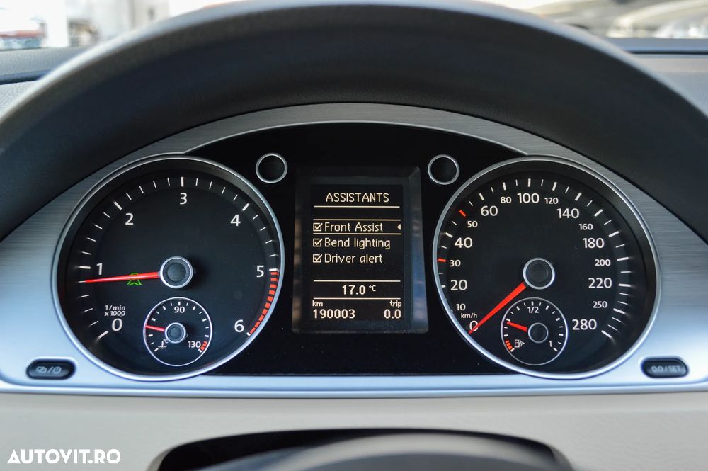 Volkswagen Passat CC 2.0 TDI 4Motion BlueMotion Technology DSG - 13