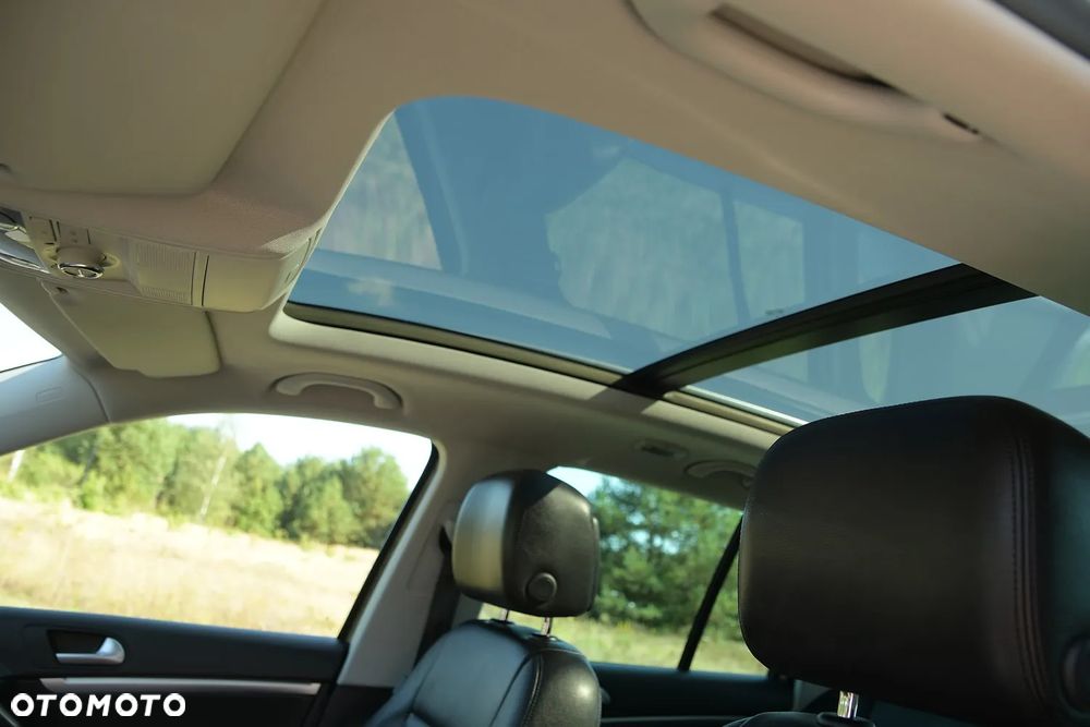 Volkswagen Tiguan - 18