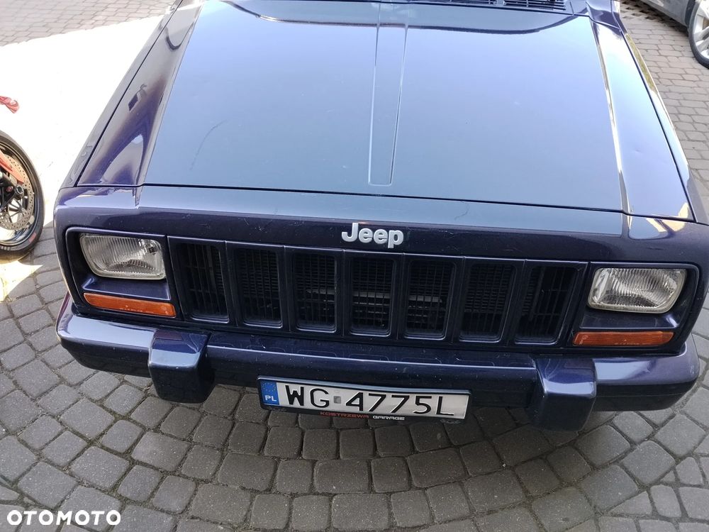 Jeep Cherokee 4.0 Limited - 12