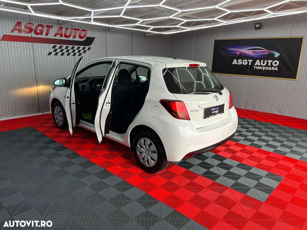 Toyota Yaris 1.0 VVT-i - 16