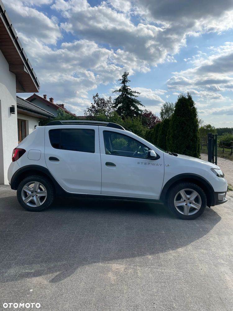 Dacia Sandero - 5