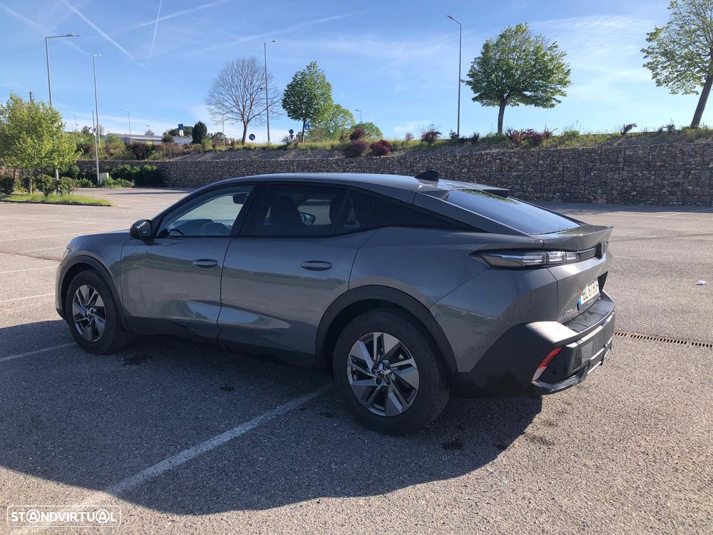Peugeot 408 1.2 PureTech Allure EAT8 - 9