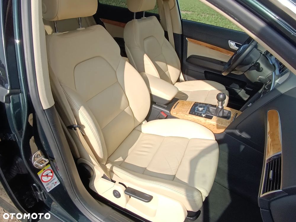 Audi A6 Avant - 16