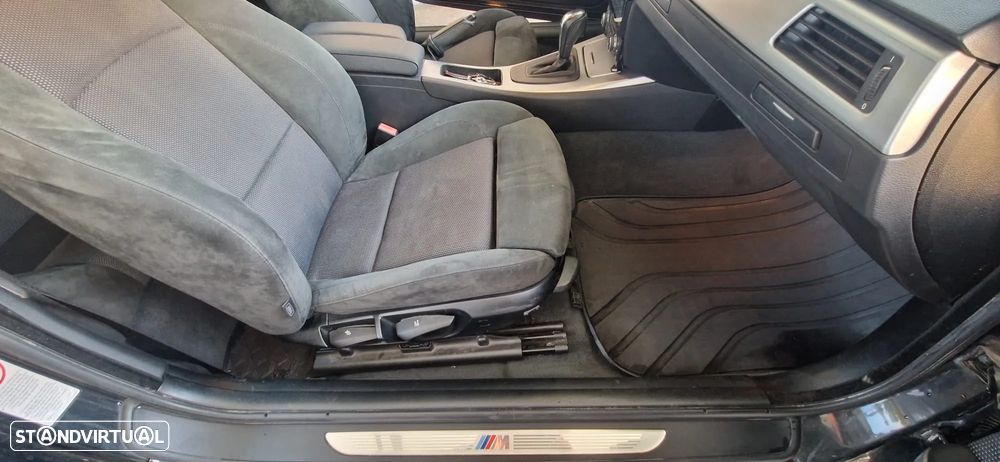 BMW 320 d Coupe Auto - 21